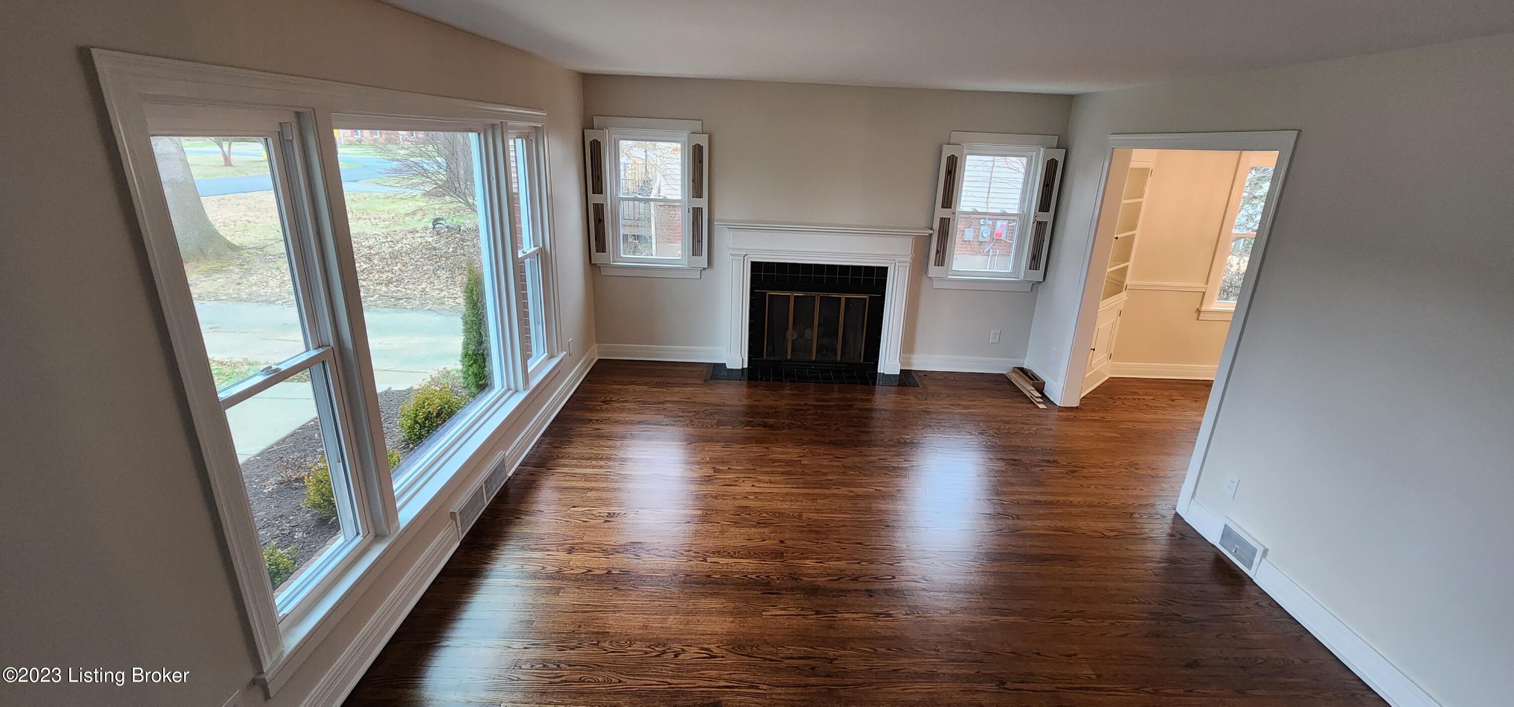 905 Perryman Road Louisville, KY 40207 - Photo 5 of 106 20230111_152627