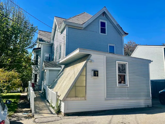 $775,000 | 883 Union Street, Manchester, NH 03104