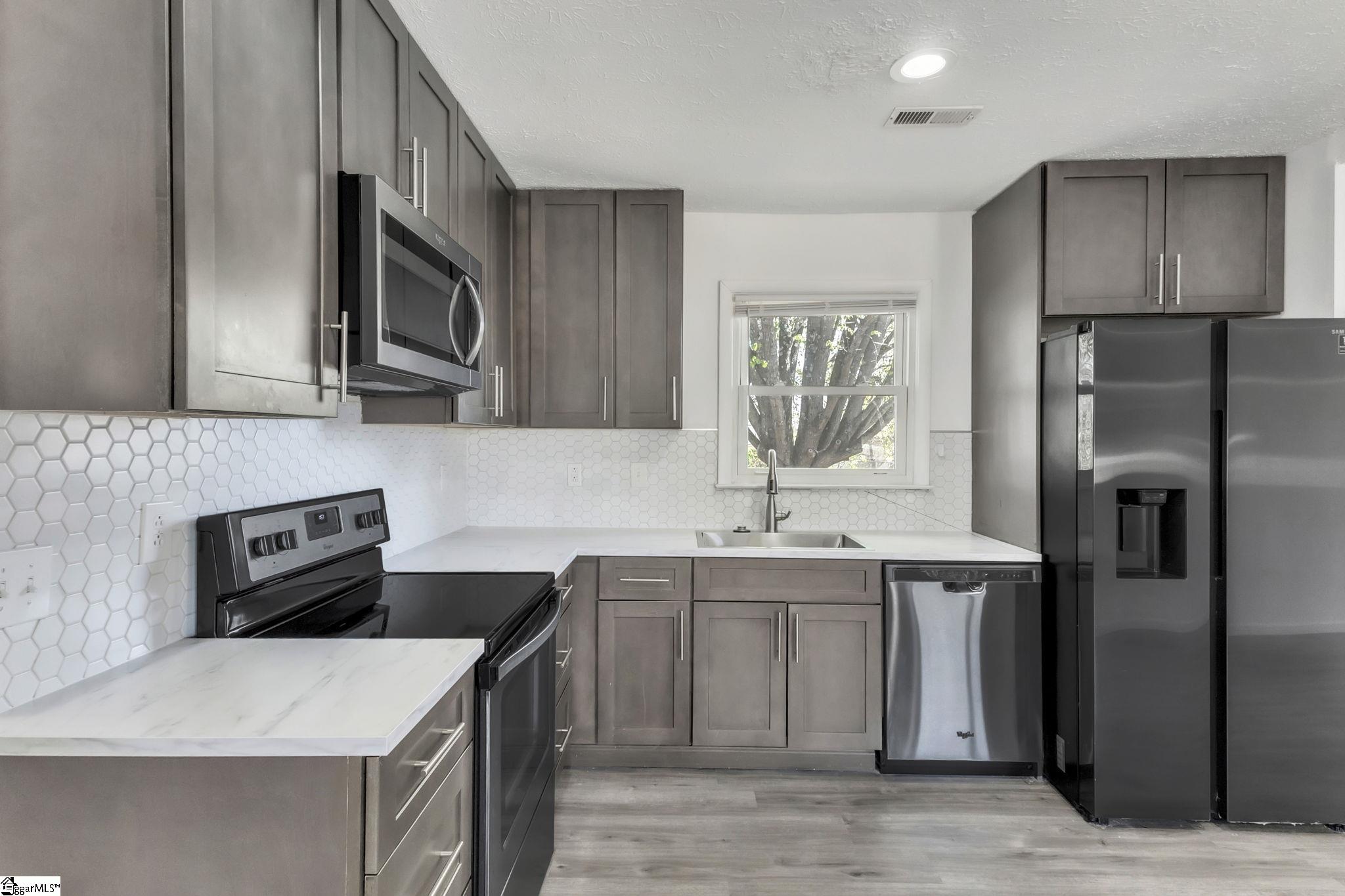 2312 Old Williamston Road Anderson, SC 29621 - Photo 12 of 25