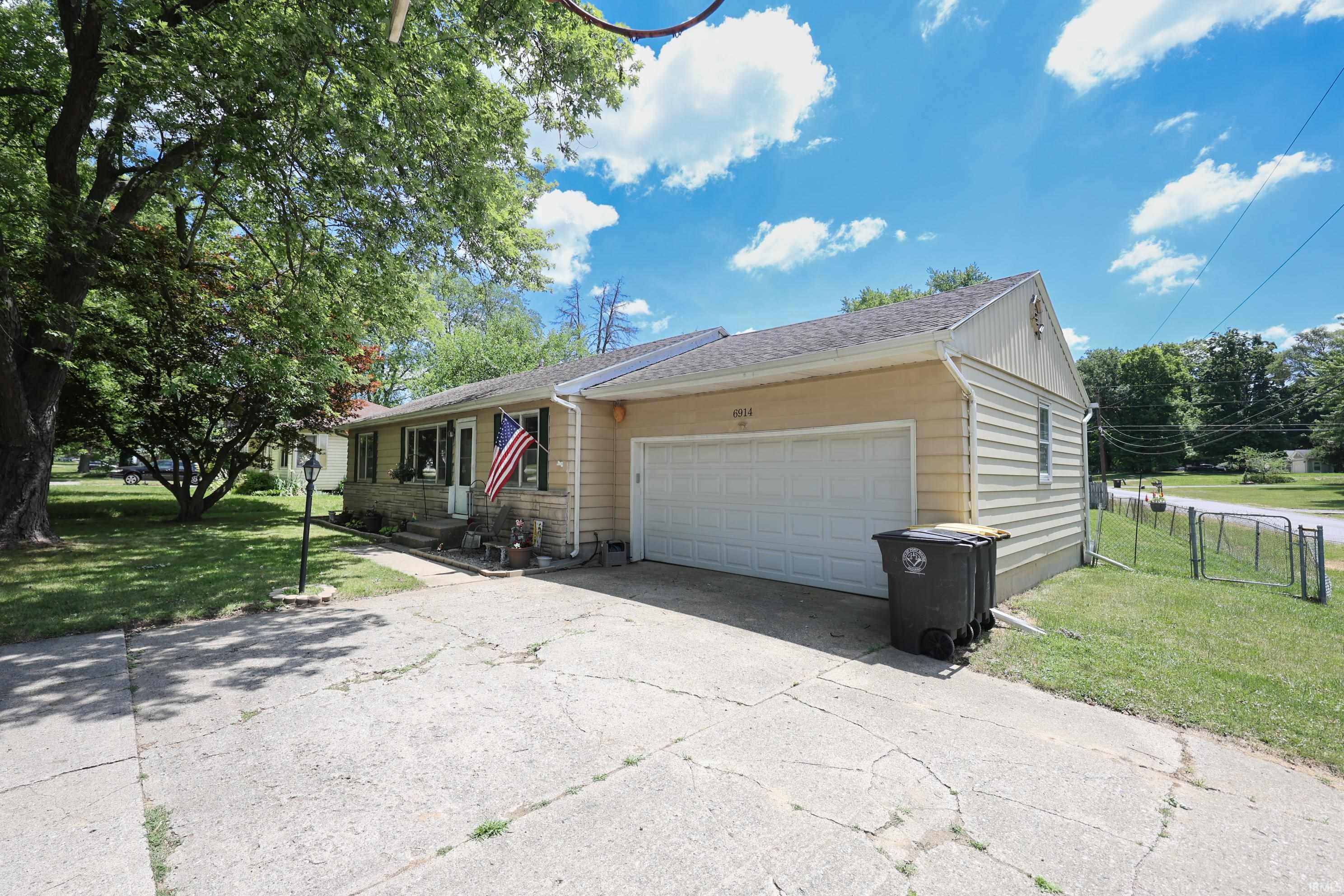 6914 St Joe Road Fort Wayne, IN 46835 - Photo 4 of 34 Gallery Image 4