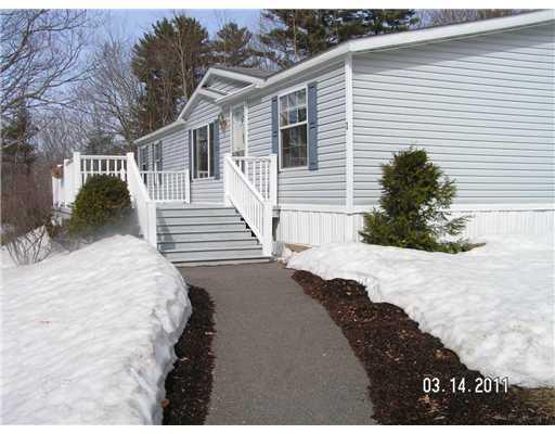1 Crabtree Road Hope, ME 04847 - Photo 3 of 7 Patio/Deck.
