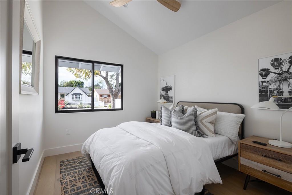 2384 Fordham Drive Costa Mesa, CA 92626 - Photo 14 of 20