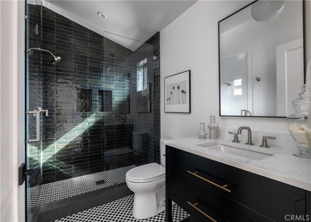 2384 Fordham Drive Costa Mesa, CA 92626 - Photo 10 of 20