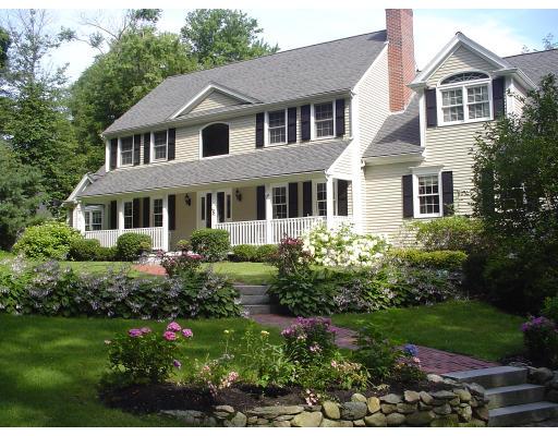 18 Mordecai Lincoln Road Scituate, MA 02066 - Photo 1 of 20 Gallery Image 1