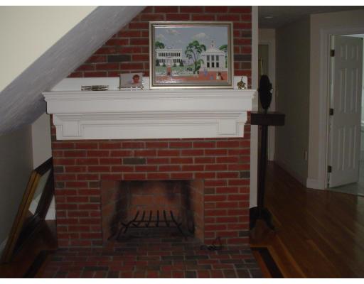 18 Mordecai Lincoln Road Scituate, MA 02066 - Photo 12 of 20 Gallery Image 12