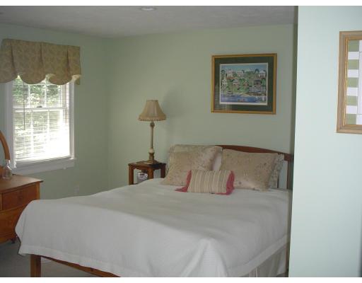 18 Mordecai Lincoln Road Scituate, MA 02066 - Photo 16 of 20 Gallery Image 16