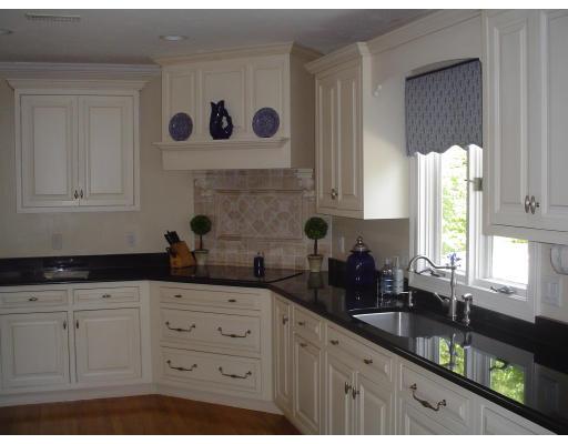 18 Mordecai Lincoln Road Scituate, MA 02066 - Photo 2 of 20 Gallery Image 2