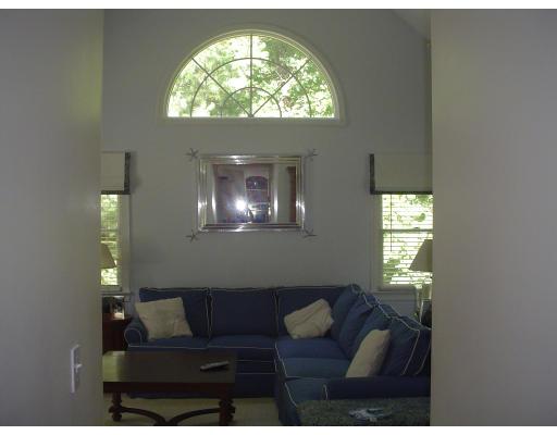 18 Mordecai Lincoln Road Scituate, MA 02066 - Photo 6 of 20 Gallery Image 6