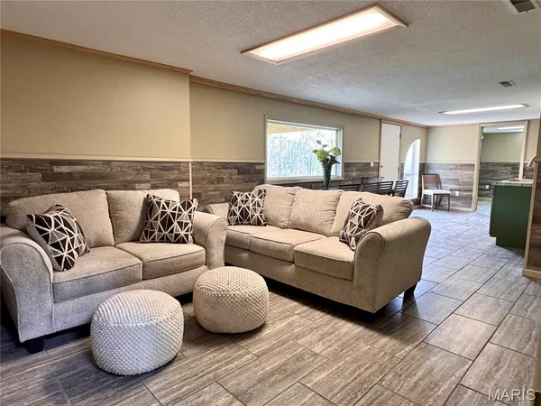 $219,900 | 415 South 11th Street, Louisiana, MO 63353