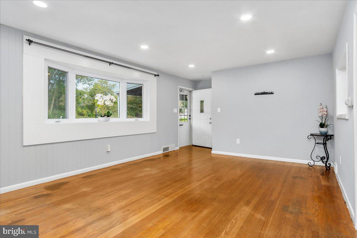 18331 College Road Hagerstown, MD 21740 - Photo 6 of 24 Gallery Image 6