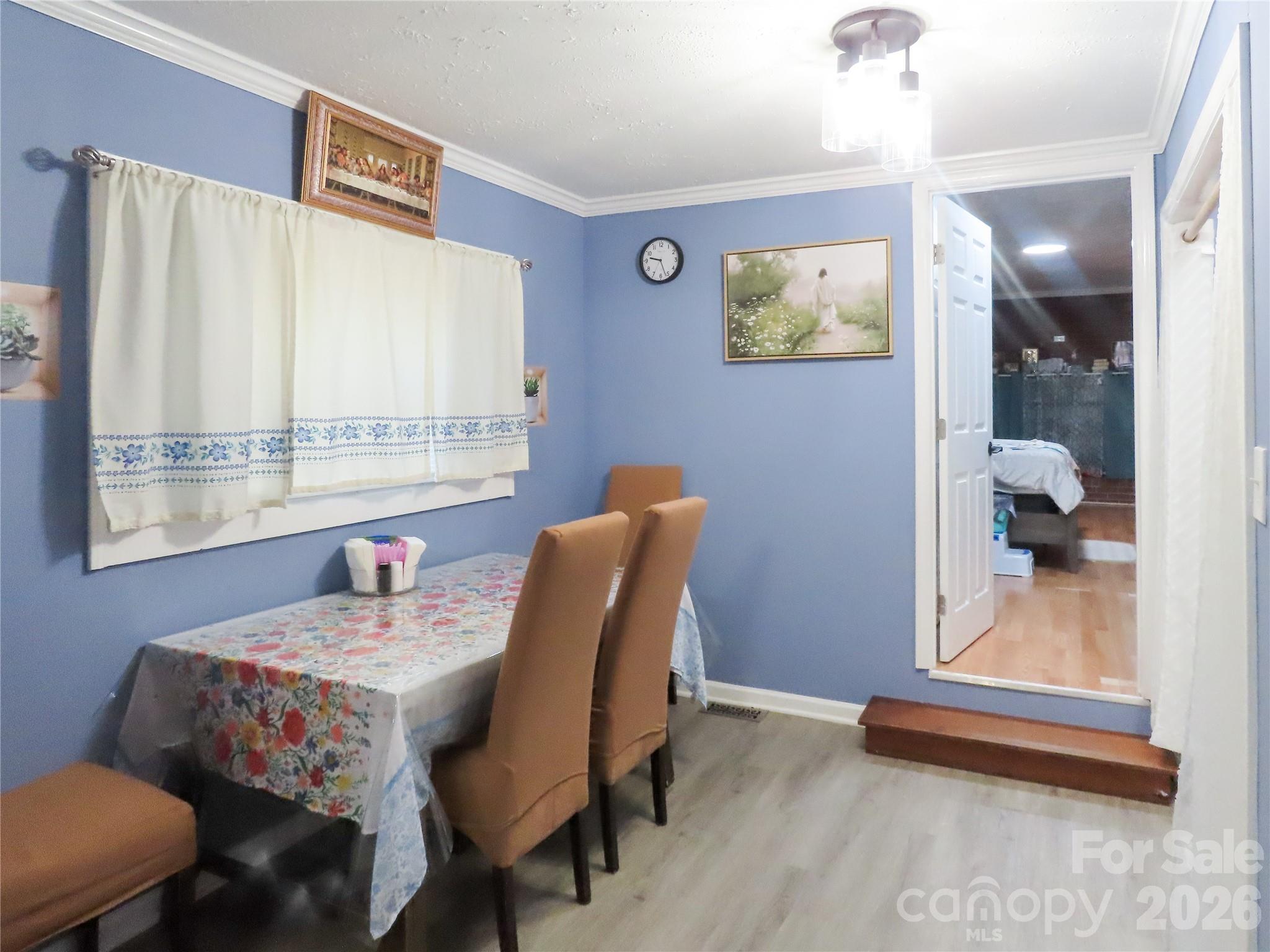 214 West Springs Street Lancaster, SC 29720 - Photo 11 of 33 a dining room with furniture and window