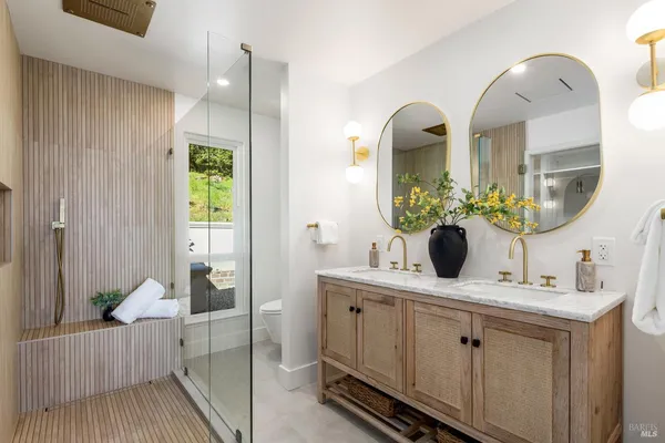 $1,995,000 | 18986 Sweet William Court, Sonoma, CA 95476