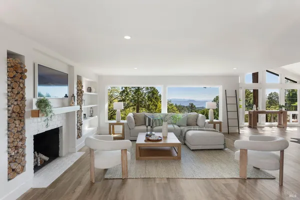 $1,995,000 | 18986 Sweet William Court, Sonoma, CA 95476