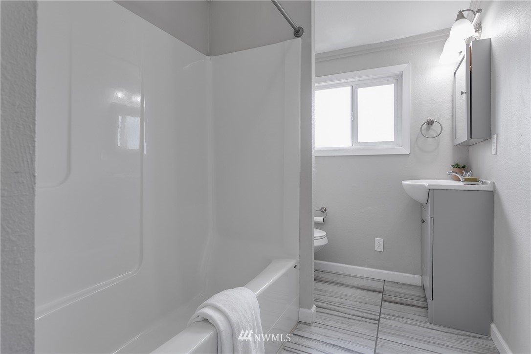5992 Guide Meridian Bellingham, WA 98226 - Photo 19 of 34
