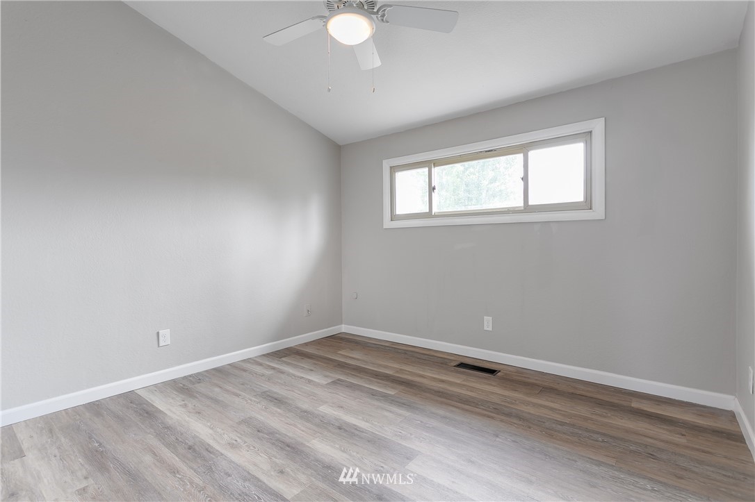5992 Guide Meridian Bellingham, WA 98226 - Photo 21 of 34