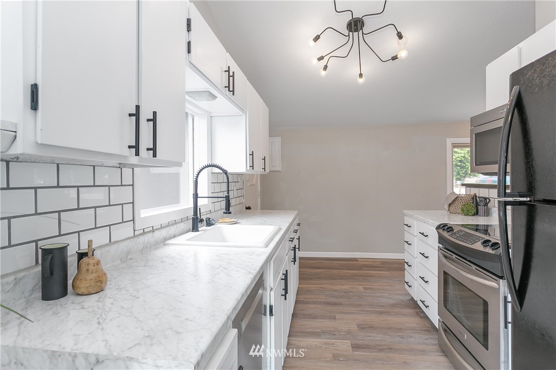 5992 Guide Meridian Bellingham, WA 98226 - Photo 10 of 34