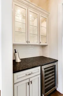 $1,650,000 | 2403 Old Glenview Road, Wilmette, IL 60091