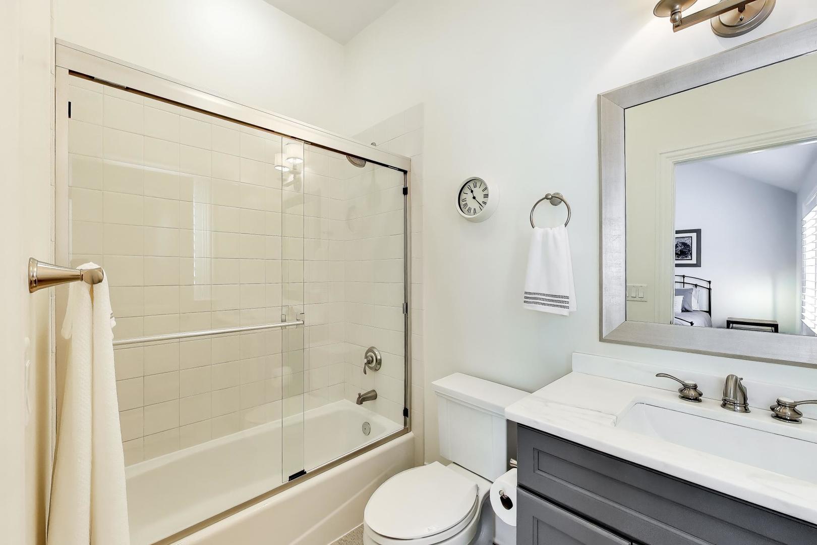 2403 Old Glenview Road Wilmette, IL 60091 - Photo 22 of 37