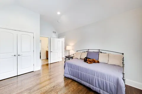 $1,650,000 | 2403 Old Glenview Road, Wilmette, IL 60091