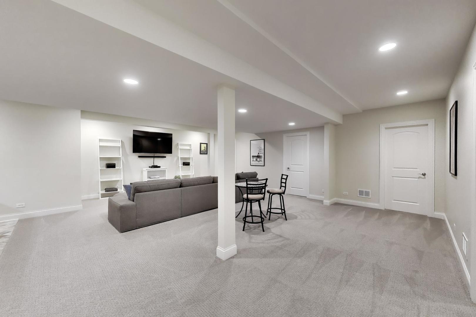 2403 Old Glenview Road Wilmette, IL 60091 - Photo 30 of 37