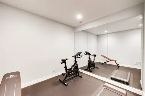 $1,650,000 | 2403 Old Glenview Road, Wilmette, IL 60091