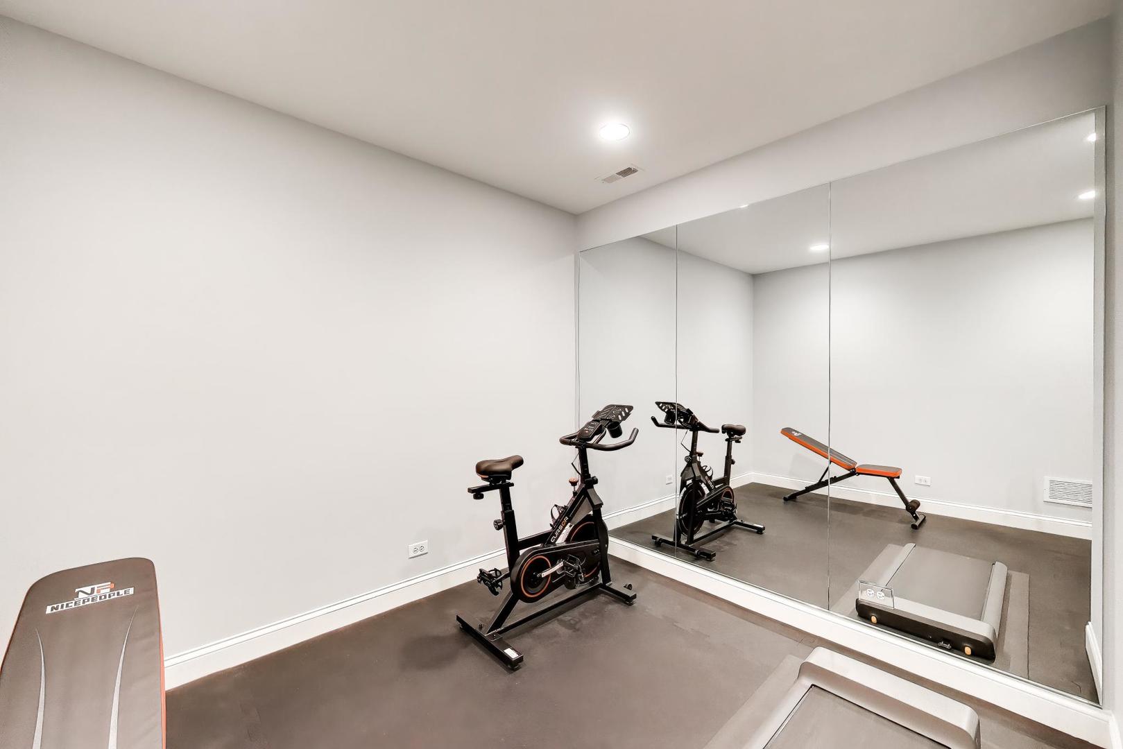 2403 Old Glenview Road Wilmette, IL 60091 - Photo 32 of 37