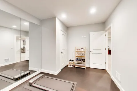 $1,650,000 | 2403 Old Glenview Road, Wilmette, IL 60091