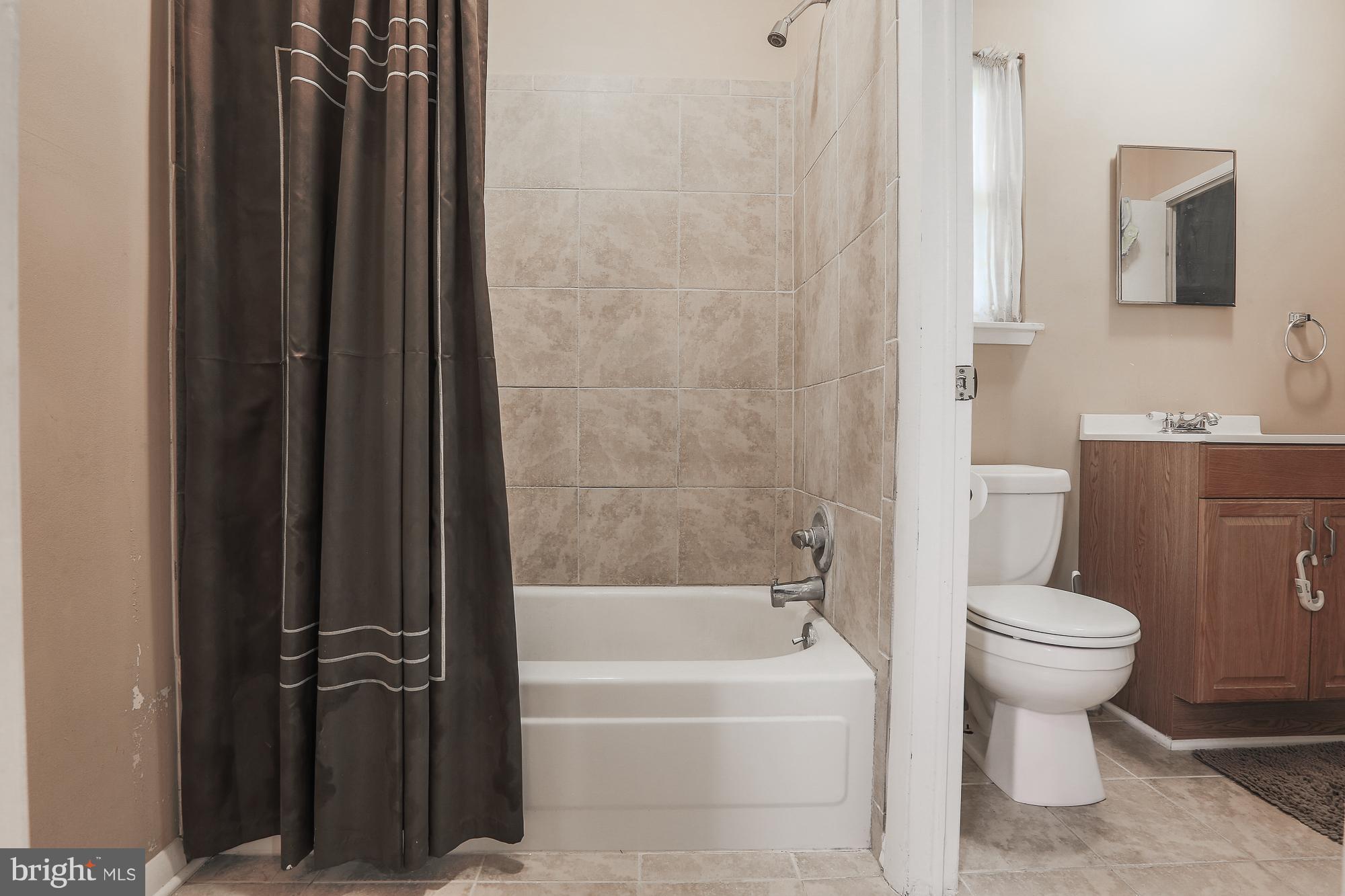 1920 Greengage Road Baltimore, MD 21244 - Photo 20 of 25 Bath