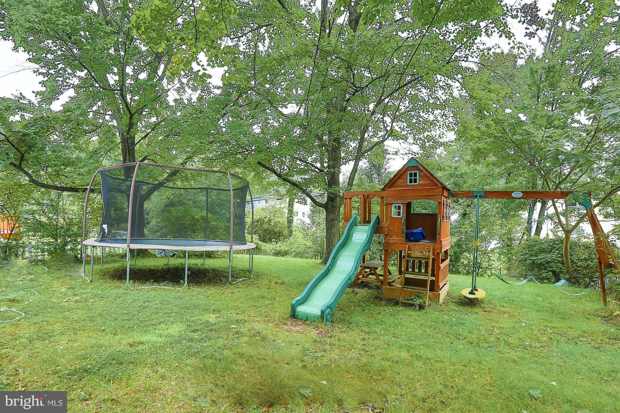 1920 Greengage Road Baltimore, MD 21244 - Photo 24 of 25 Huge Backyard!