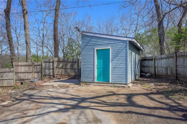 $165,000 | 8716 Lexington Avenue, Independence, MO 64053
