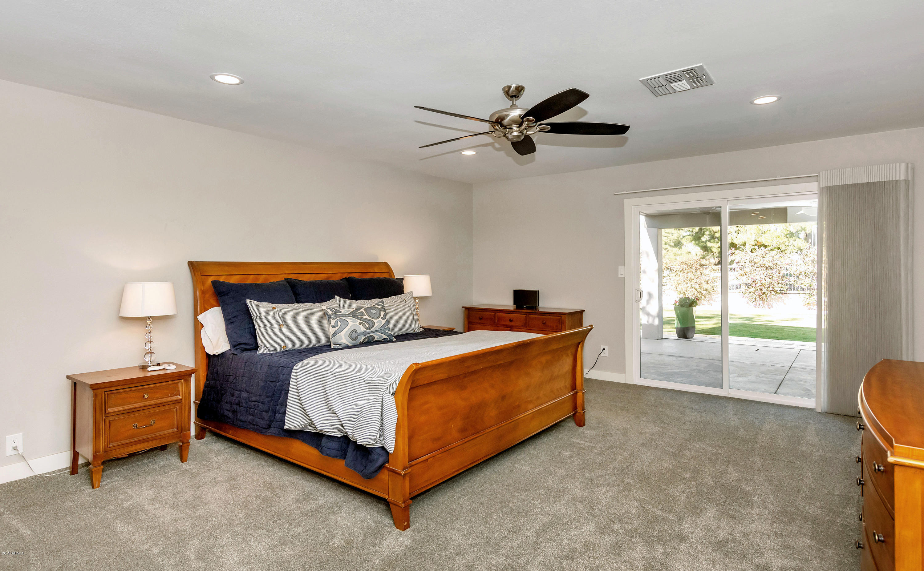 136 West Southern Hills Road Phoenix, AZ 85023 - Photo 14 of 39 Master Suite