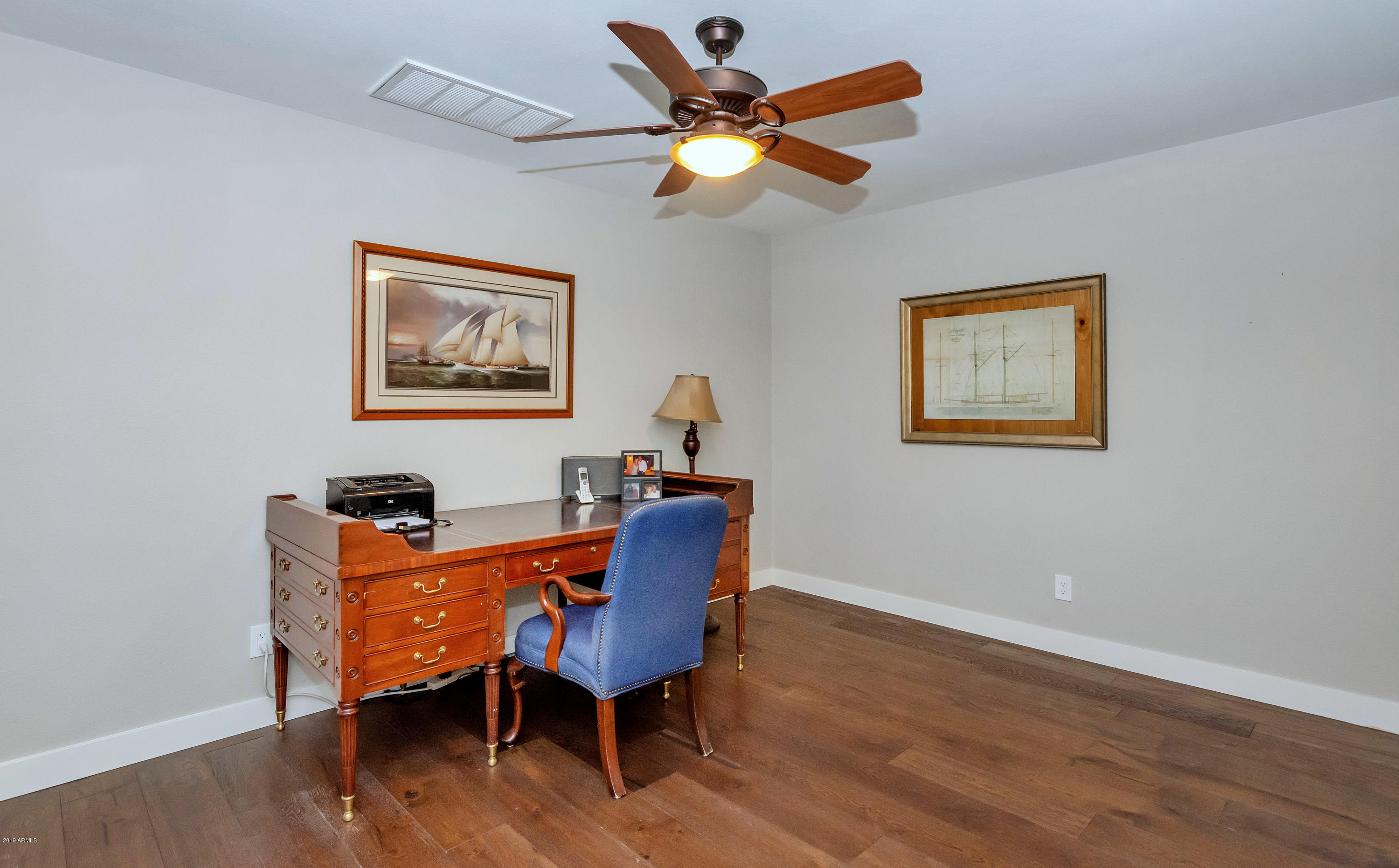 136 West Southern Hills Road Phoenix, AZ 85023 - Photo 22 of 39 Bedroom 4