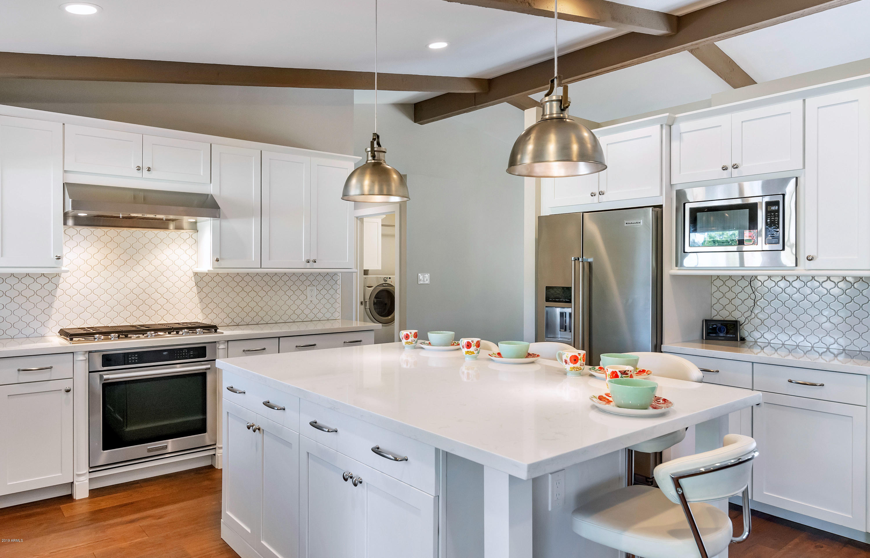 136 West Southern Hills Road Phoenix, AZ 85023 - Photo 8 of 39 Kitchen