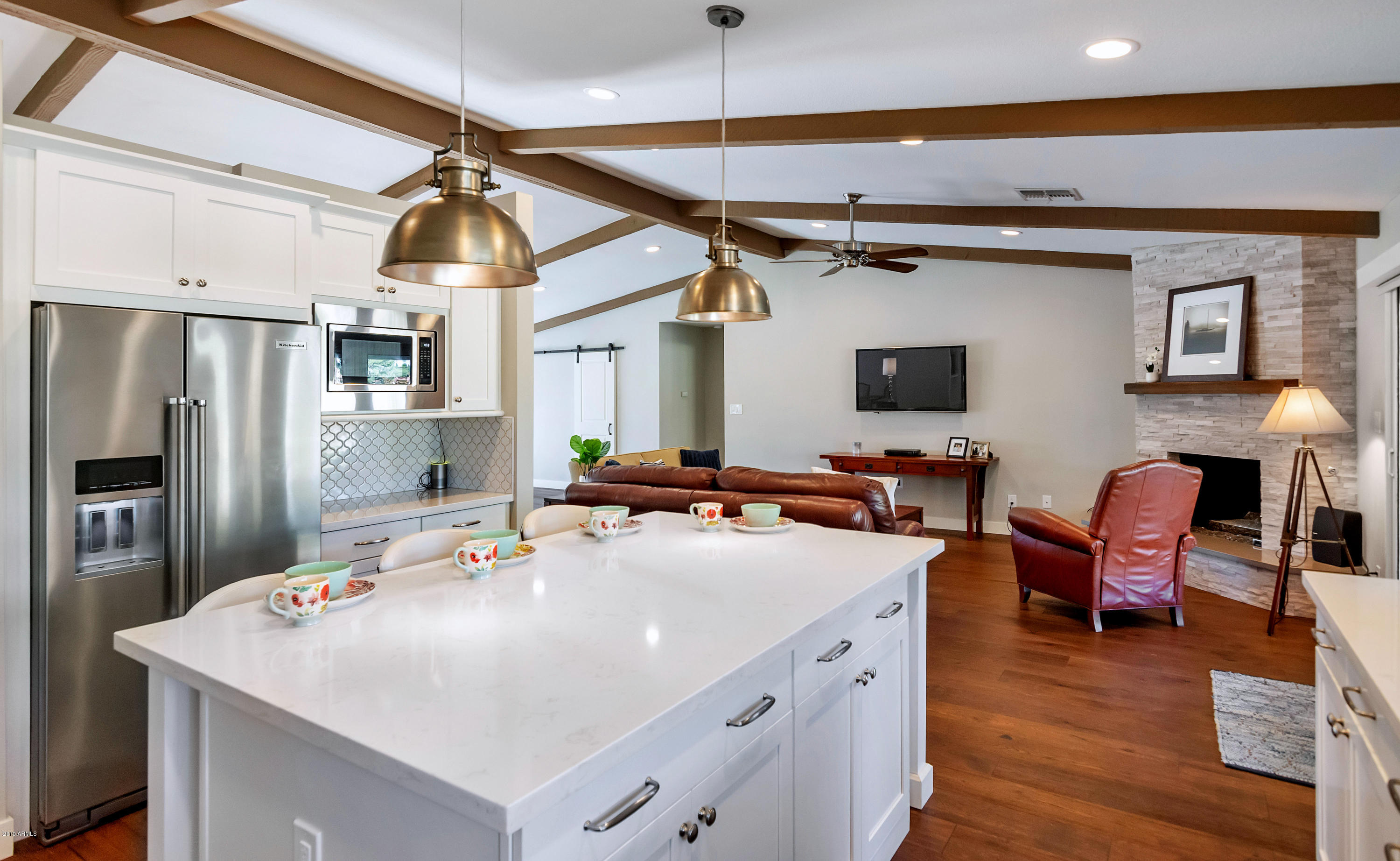 136 West Southern Hills Road Phoenix, AZ 85023 - Photo 9 of 39 Kitchen