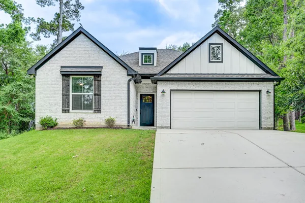 $424,900 | 161 Springs Edge Drive, Conroe, TX 77356
