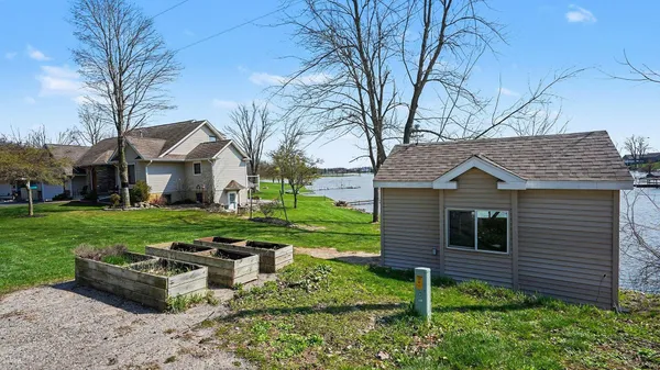 $799,000 | 14705 Woodbridge Road, Camden, MI 49232