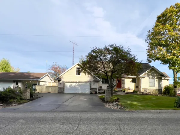 $799,000 | 14705 Woodbridge Road, Camden, MI 49232