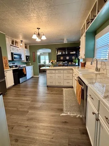 $279,500 | 217 South 5th Street, Burlington, KS 66839