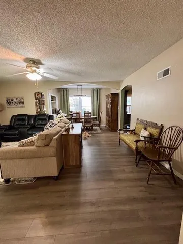 $279,500 | 217 South 5th Street, Burlington, KS 66839