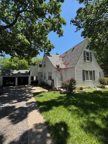 $279,500 | 217 South 5th Street, Burlington, KS 66839