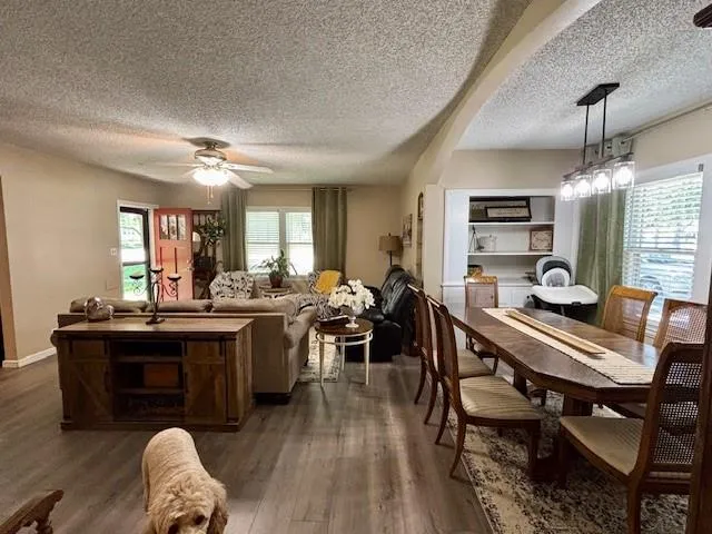 $279,500 | 217 South 5th Street, Burlington, KS 66839