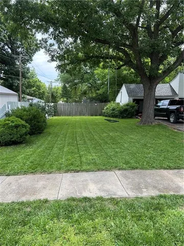 $279,500 | 217 South 5th Street, Burlington, KS 66839