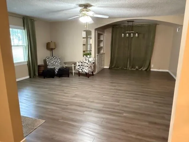 $279,500 | 217 South 5th Street, Burlington, KS 66839