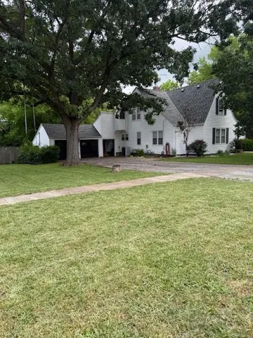 $279,500 | 217 South 5th Street, Burlington, KS 66839