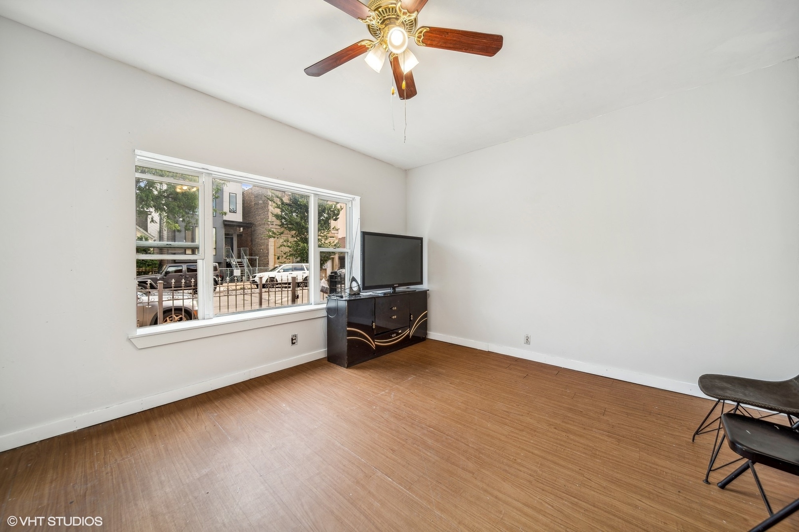 2138 West 19th Street Chicago, IL 60608 - Photo 2 of 15