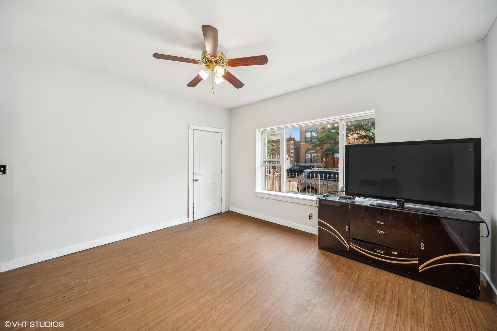 2138 West 19th Street Chicago, IL 60608 - Photo 3 of 15