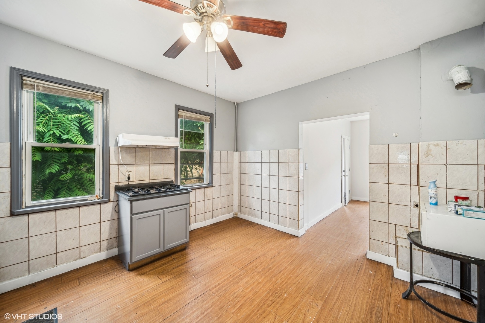 2138 West 19th Street Chicago, IL 60608 - Photo 5 of 15