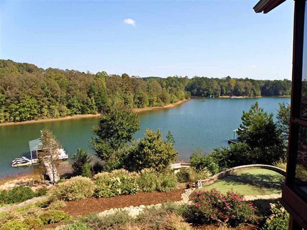 309 Stardust Lane Seneca, SC 29672 - Photo 4 of 25 Gallery Image 4