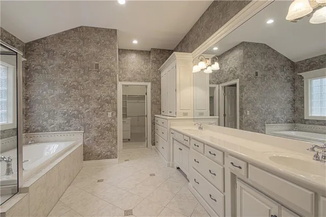 $849,900 | 4217 West 114th Street, Leawood, KS 66211