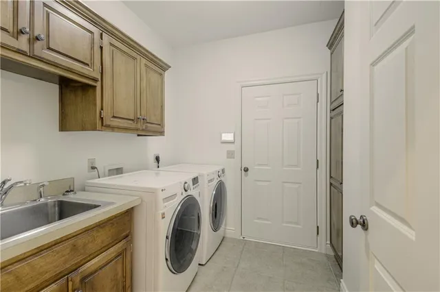 $849,900 | 4217 West 114th Street, Leawood, KS 66211